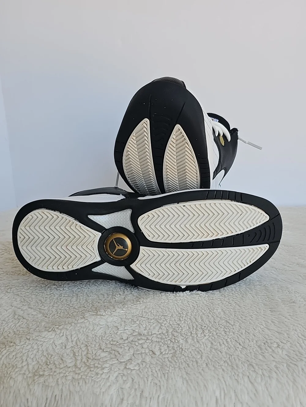 ​Jordan Jumpman Team 1 Black White Gold Size [7.5] Great Condition